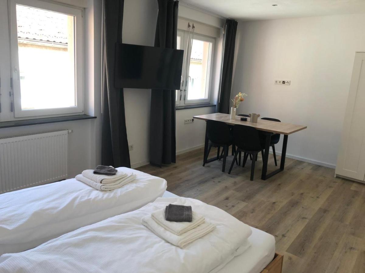 Zentrale Innenstadt-Wohnung Wurzburg Bagian luar foto